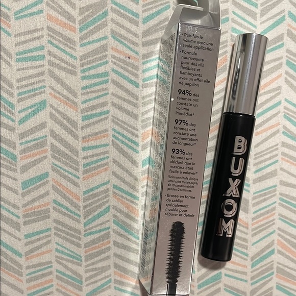 Buxom Black Mascara - Picture 3 of 5